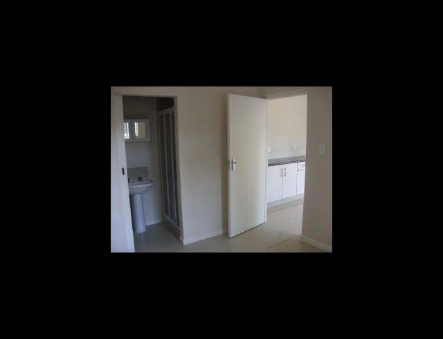 1 BEDROOM APARTMENT TO LET IN PRESTBURY